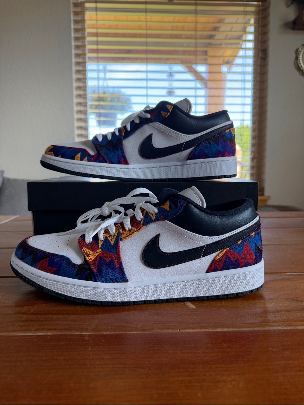 Nike Low Top Sneakers in White, Black and Multicolor Aztec